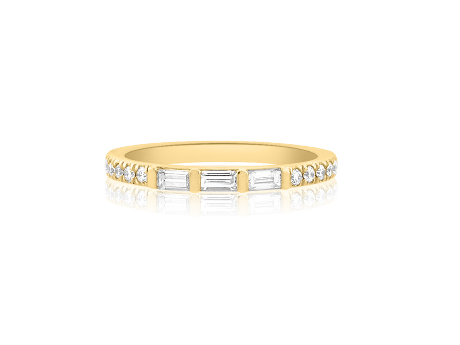 Baguette & Pave Diamond Yellow Gold Ring