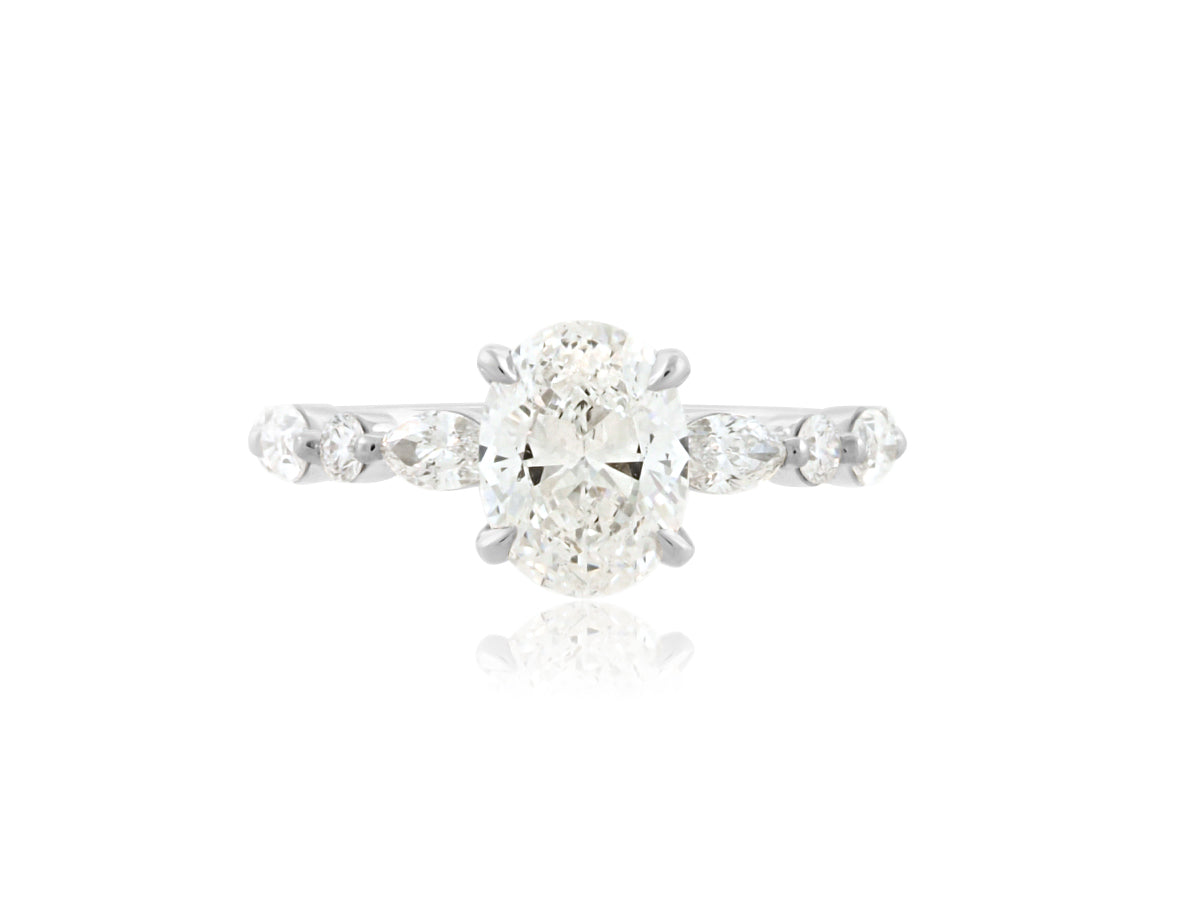 1.50cts HVS2 Oval Diamond Mira Ring