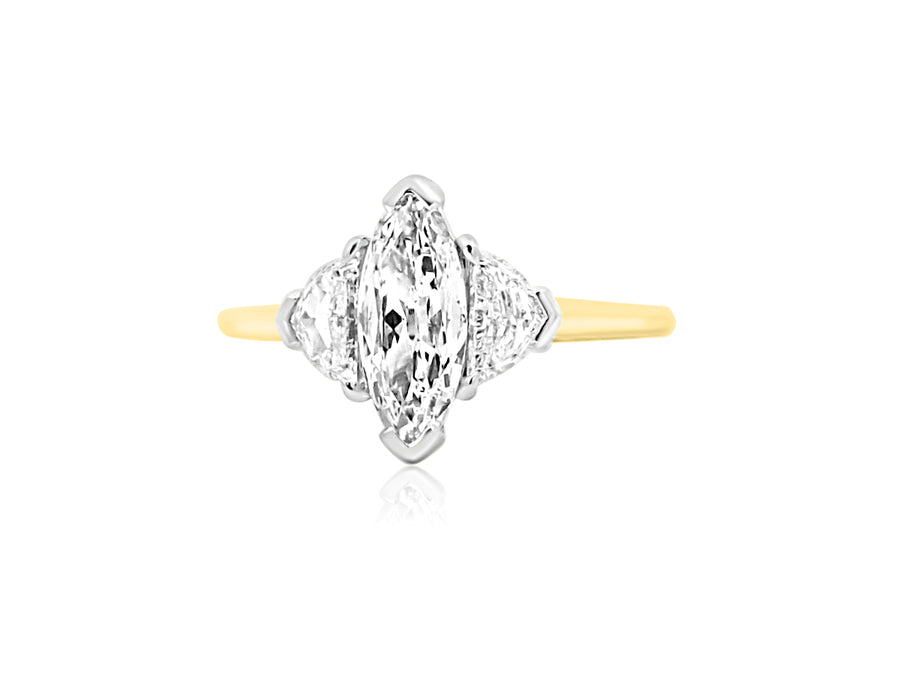 0.90cts FVS2 Moval Diamond Trinity Ring