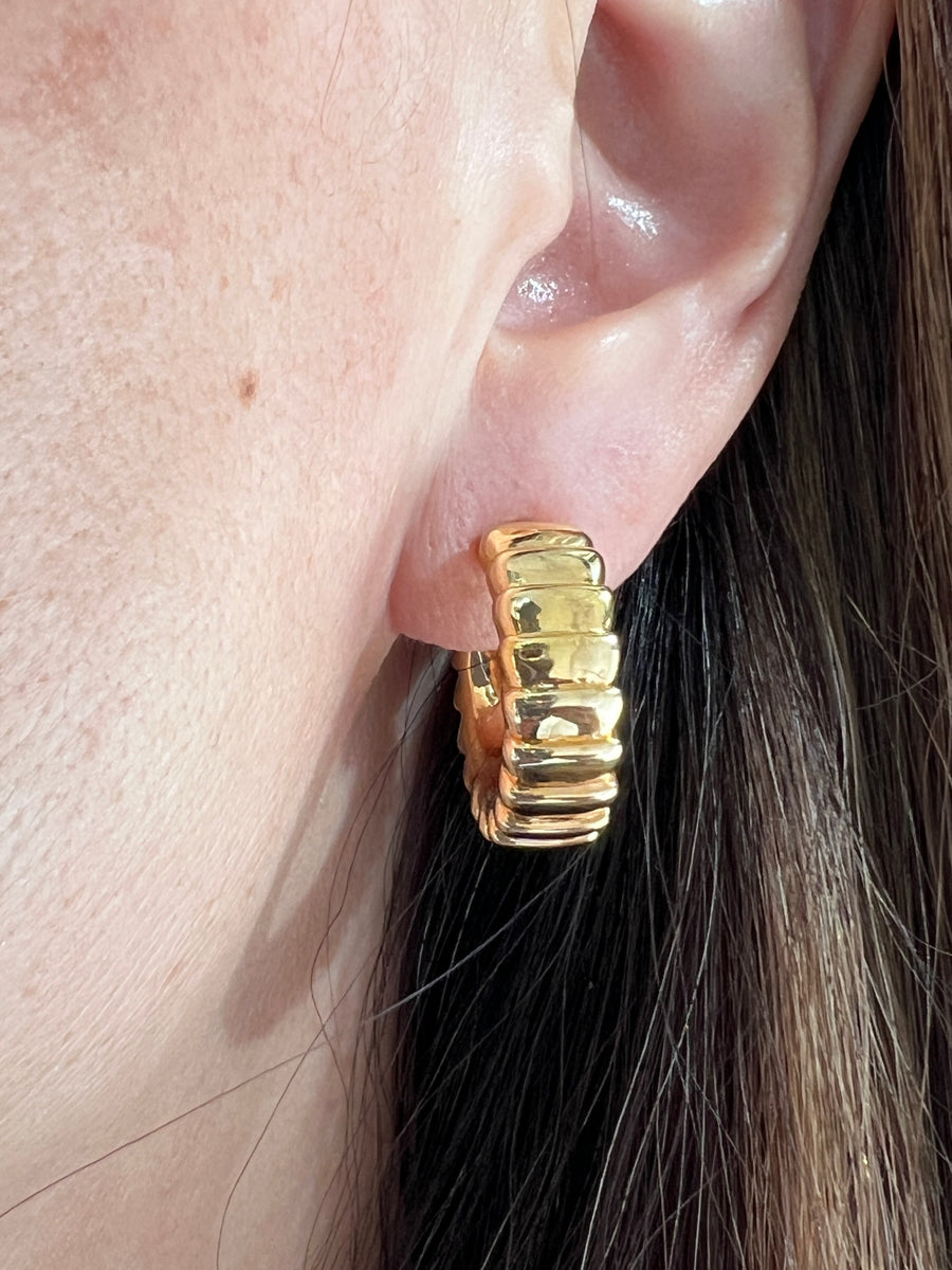 Wide Ribbed Gold Hoop Earrings