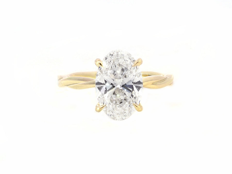 2.75cts EVVS2 Round Brilliant Lab Diamond Aura Twist Ring